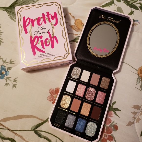 Too Faced Pretty Rich Palette - Picture 1 of 1